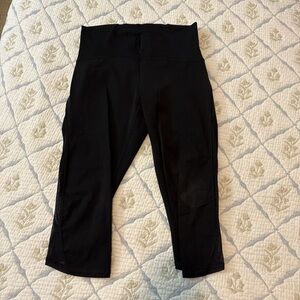 Lululemon Athletica Capri Black Leggings with mesh details